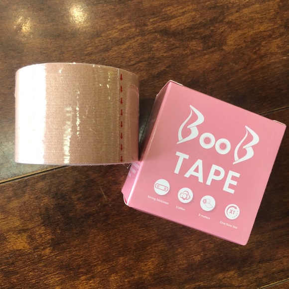 Boob Lift Tape Tan 2 Rolls 🌸🌸 - Picture 1 of 1